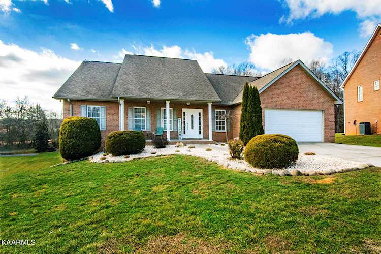 8115 Campbells Point Rd Corryton, TN 37721