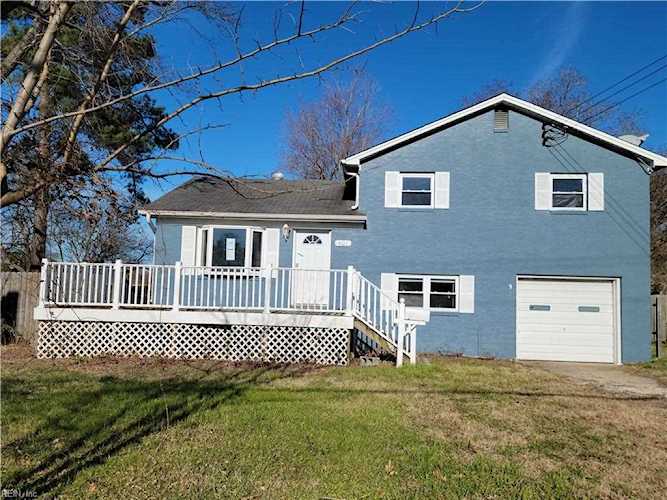 401 Fox Hill Rd Hampton, VA 23669