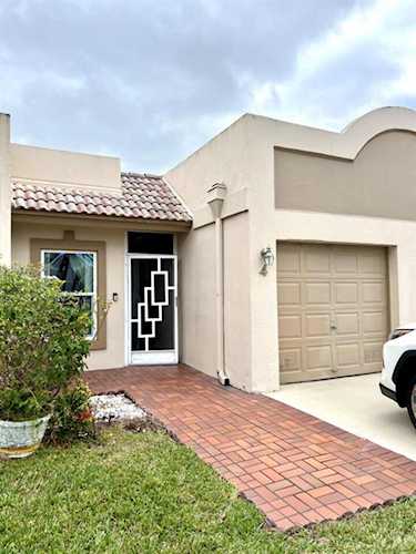 18800 Garbo Terrace #4 Boca Raton, FL 33496