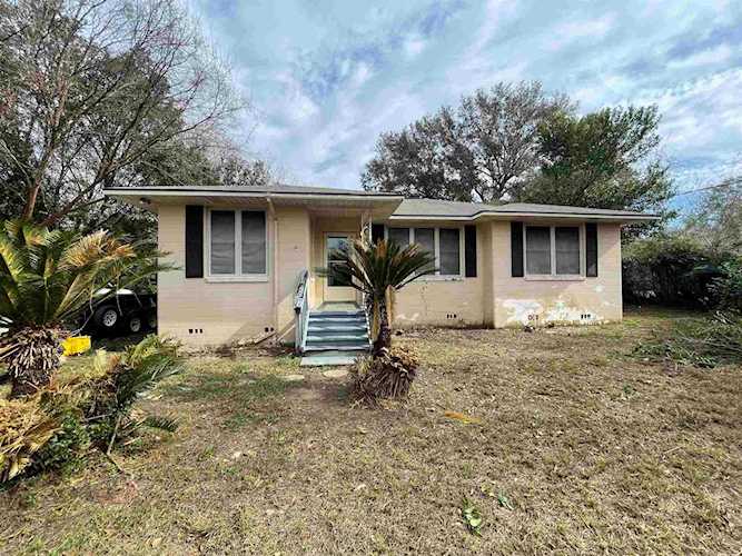 7222 Klondike Rd Pensacola, FL 32526