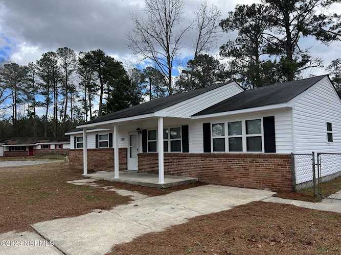 100 S Glen Court Jacksonville, NC 28540 | MLS 100366105 Photo 1