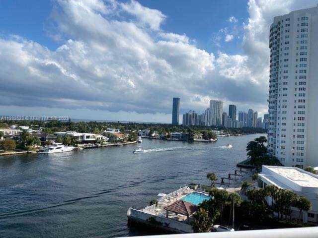 20515 E Country Club Dr #946 Aventura, FL 33180