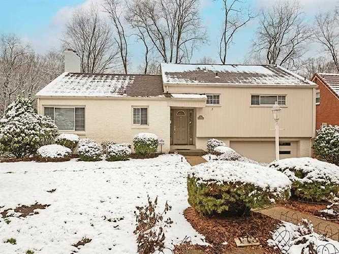 173 Mayfair Dr Pittsburgh, PA 15228