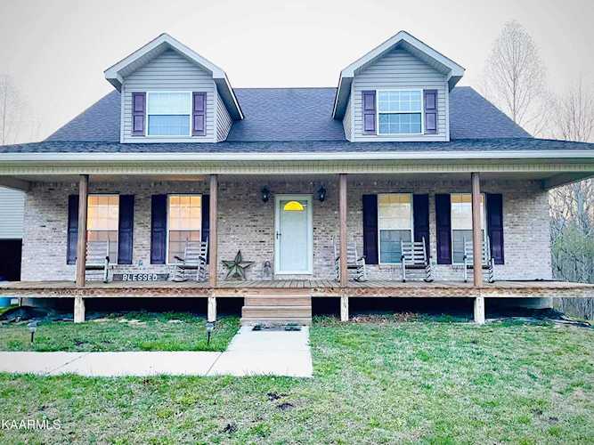 1154 Model Farm Rd Jamestown, TN 38556