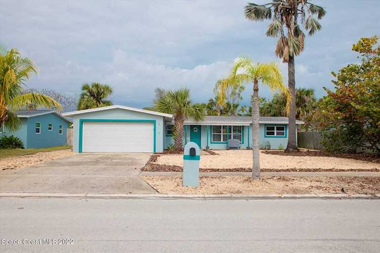 1208 Yacht Club Boulevard Indian Harbour Beach, FL 32937