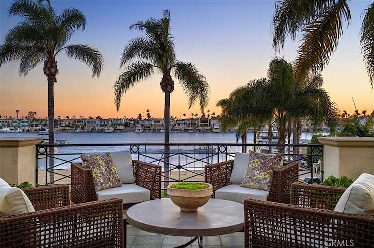 2401 Bayshore Drive Newport Beach, CA 92663