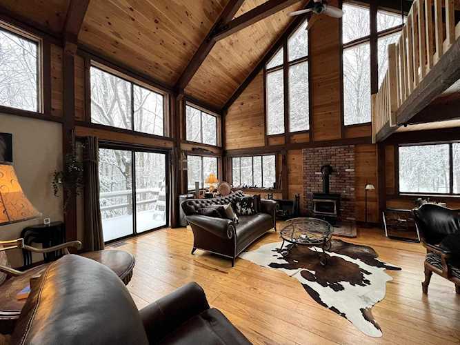 52 Troon Dr Grantham, NH 03753