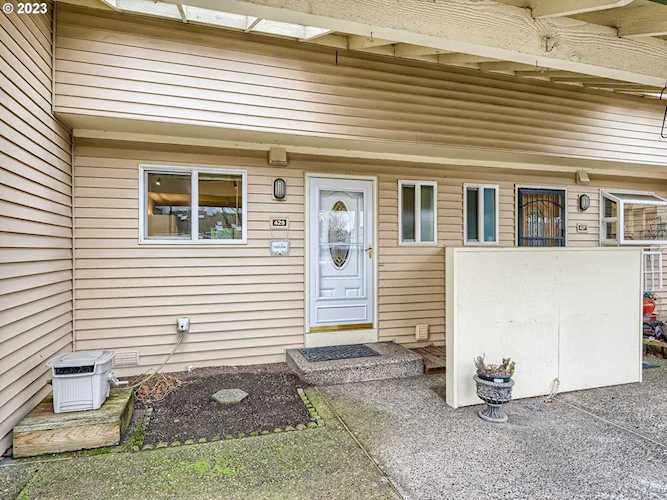 429 N Hayden Bay DR Portland, OR 97217