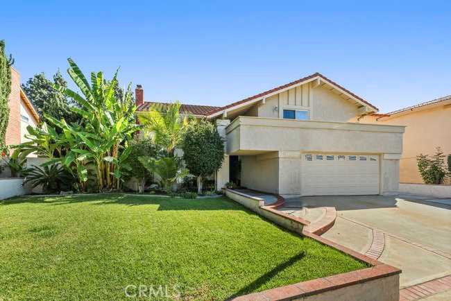 17522 Teachers Ave Irvine, CA 92614
