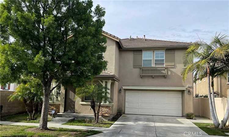 2660 W Madison Circle Anaheim, CA 92801