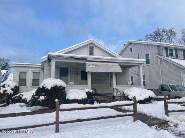 11 Hudson Ave Albany, NY 12205