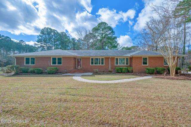 101 Dogwood Trail Elizabeth City, NC 27909