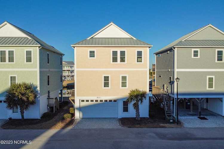 930 Observation Lane Topsail Beach, NC 28445