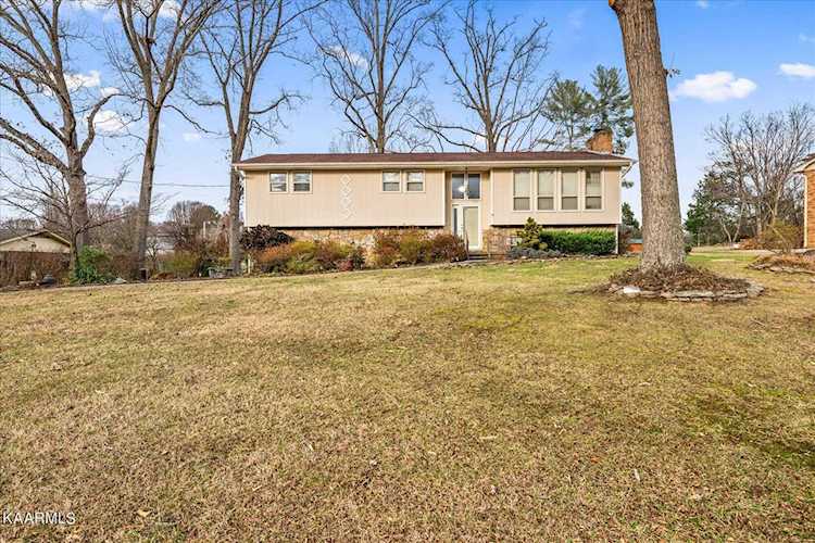 325 Crossfield Dr Knoxville, TN 37920