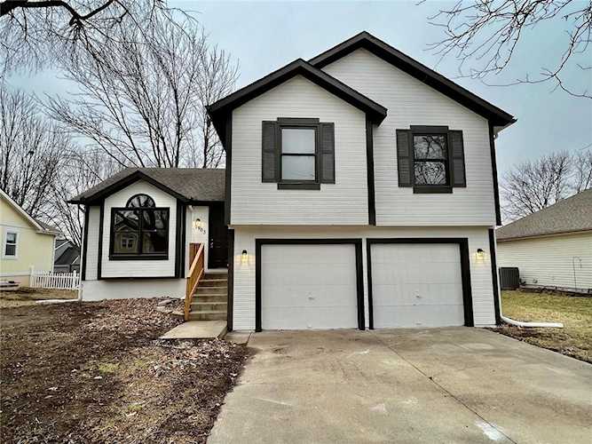 7903 Spring Valley Rd Belton, MO 64012 | MLS 2419268 Photo 1