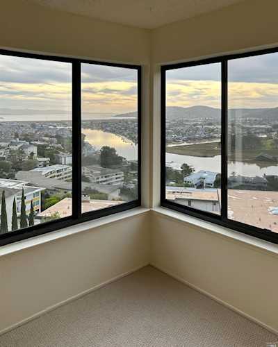 746 Via Casitas Greenbrae, CA 94904