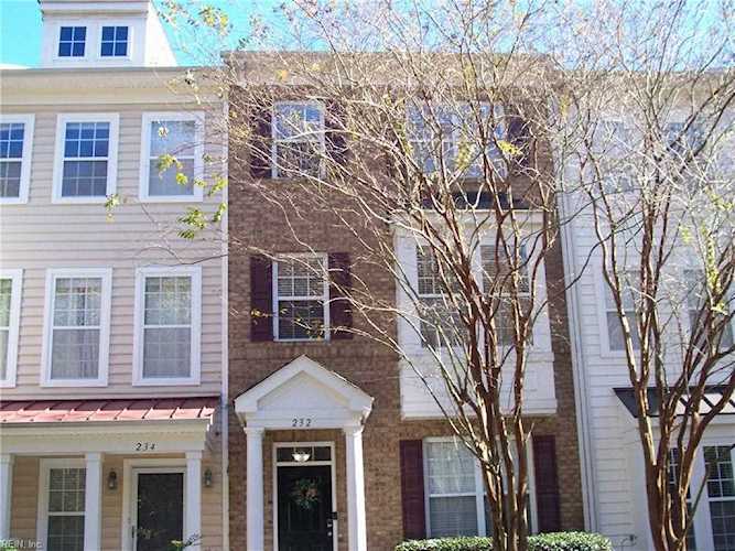 232 Paradise Dr Portsmouth, VA 23701