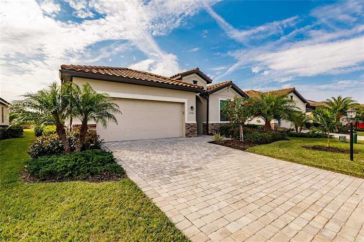 17230 Blue Ridge PLACE Lakewood Ranch, FL 34211