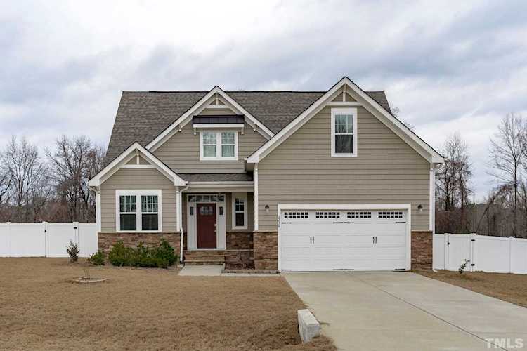 2236 Copper Pond Way Fuquay Varina, NC 27526