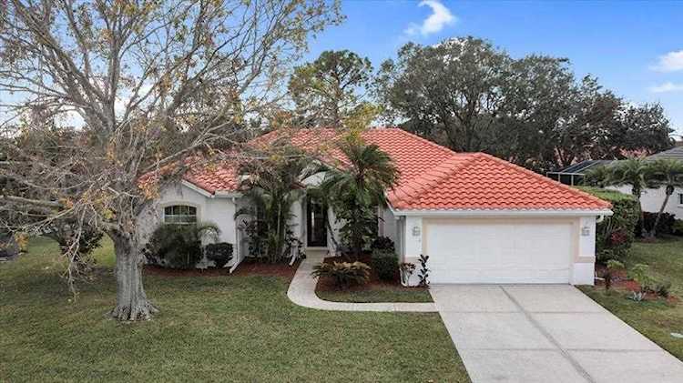 5166 Far Oak CIRCLE Sarasota, FL 34238
