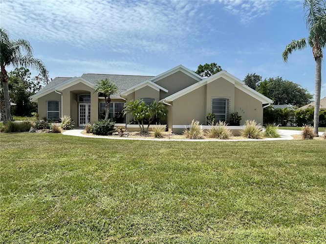 174 Sportsman Rd Rotonda West, FL 33947