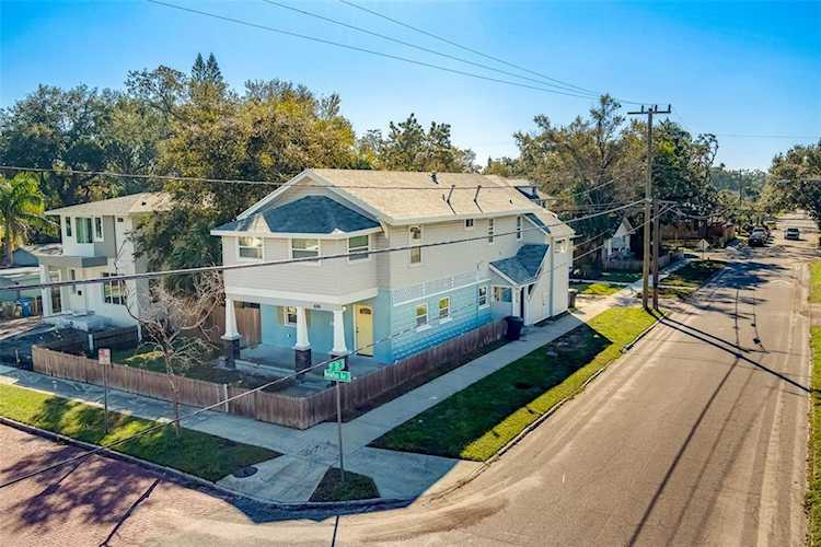 696 Newton Ave S St. Petersburg, FL 33701