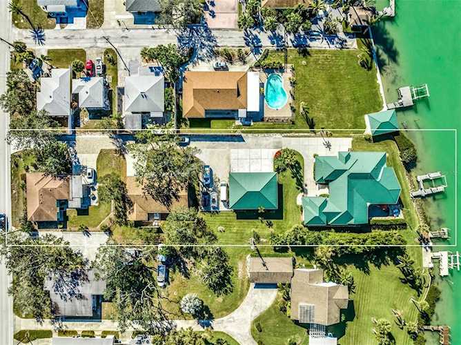 113,115 and 127 Bayshore Rd Nokomis, FL 34275
