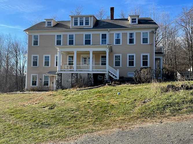 5 Wildwood Ln #E Goshen, MA 01032