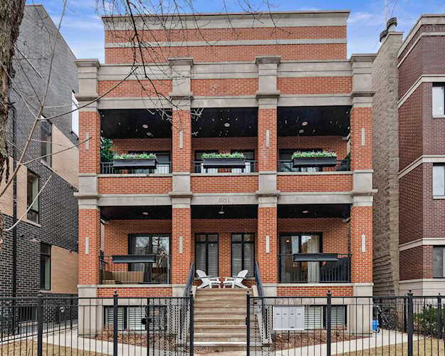 1051 W Cornelia Ave #1F Chicago, IL 60657