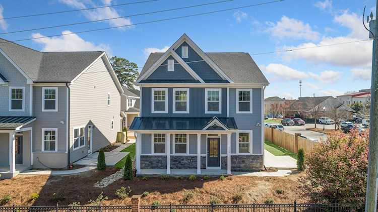 128 N Front Street Smithfield, NC 27577