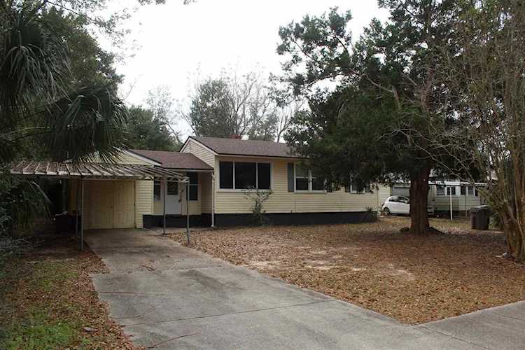 723 Lakewood Rd Pensacola, FL 32507