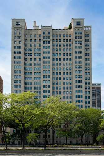 1500 N Lake Shore Dr #PH Chicago, IL 60610