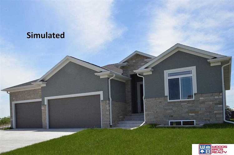 7712 Isidore Dr Lincoln, NE 68516