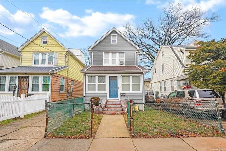 106-02 217th Lane Queens Village, NY 11429
