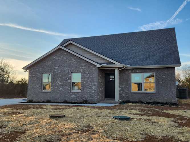 5444 Marisack Ct Christiana, TN 37037