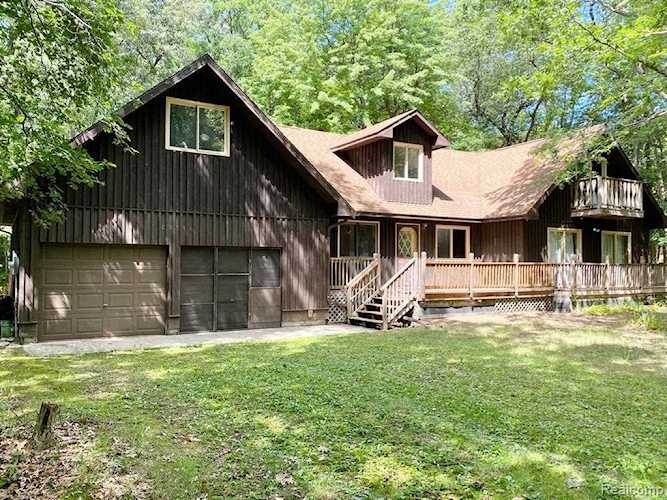 6811 Clare Ln Lake Twp, MI 48725