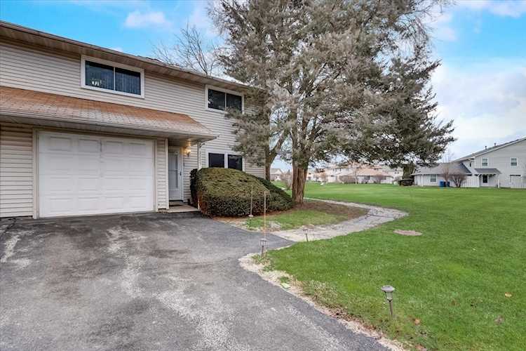 2209 Orchid Ln Crest Hill, IL 60403