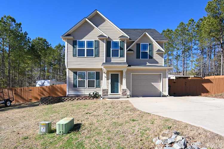 112 Crownside Drive Four Oaks, NC 27524