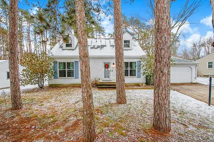 10974 SE Woodbushe Dr Lowell Twp, MI 49331