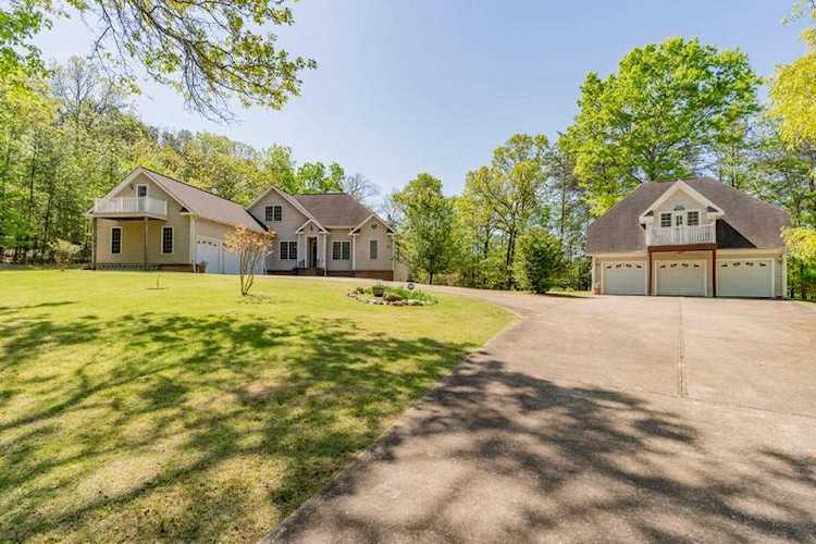 8710 Hidden Branches Rd Harrison, TN 37341