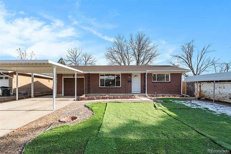 153 Ithaca St Colorado Springs, CO 80911