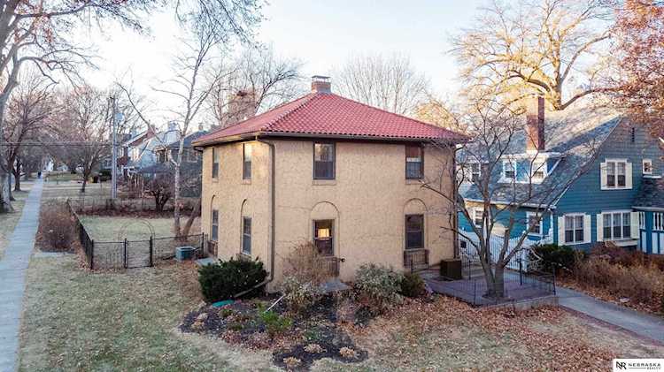 2539 Rathbone Rd Lincoln, NE 68502