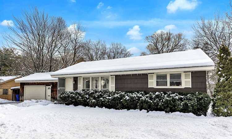 201 Gabrielle St Manchester, NH 03103
