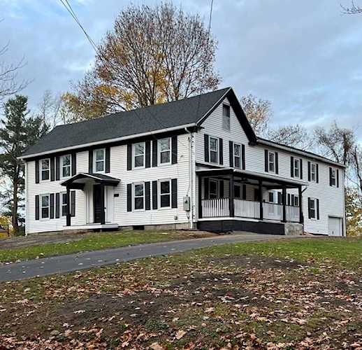 266 Central St Auburn, MA 01501