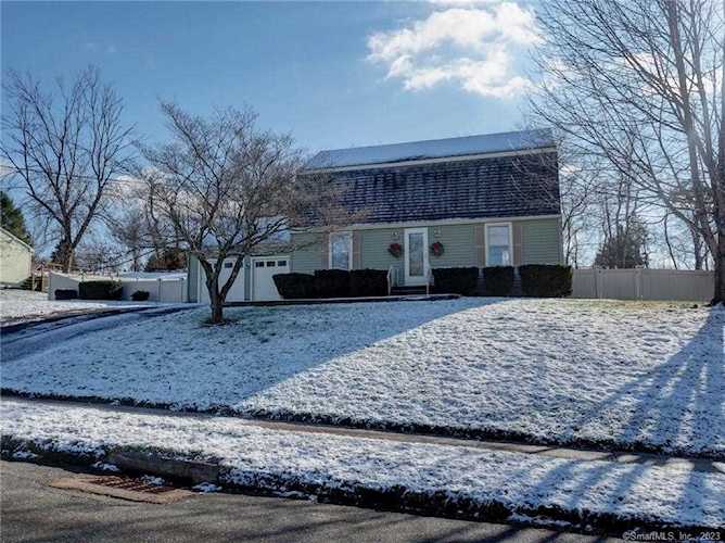 71 Saw Mill Drive Wallingford, CT 06492