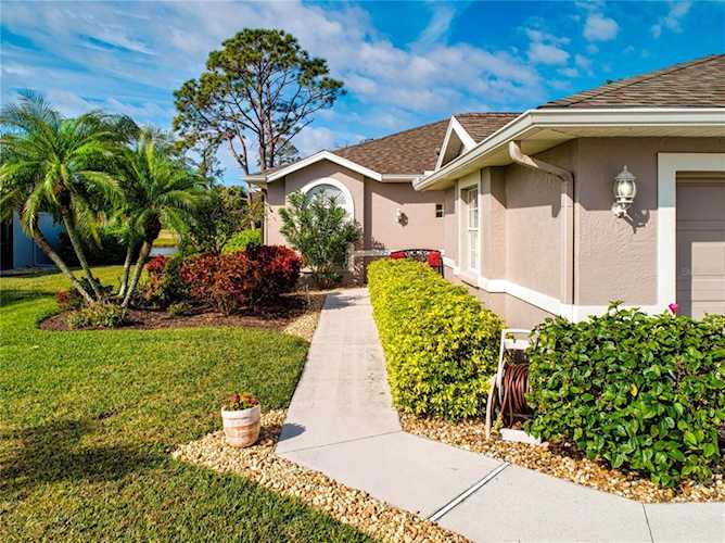 5187 Chase Oaks Dr Sarasota, FL 34241
