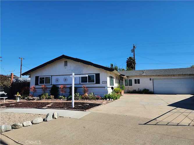 3040 W Lynrose Dr Anaheim, CA 92804