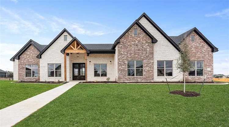 1325 Kyleigh DR Salado, TX 76571