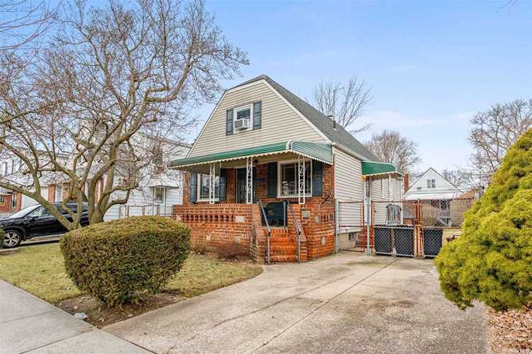 138-33 63 Avenue Flushing, NY 11367