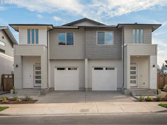 16458 SE Shimmering Leaf ST Happy Valley, OR 97086